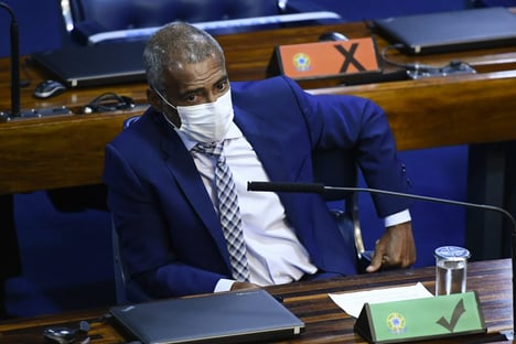 Romário terá que pagar R$ 18 mil por chamar ex-presidente da CBF de ladrão