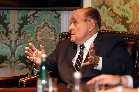 Justiça suspende licença de Rudy Giuliani para advogar