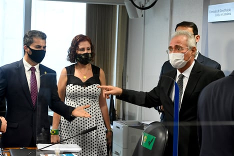 Zambelli, em 2020: “Pazuello assume com a missão de liberar o uso da cloroquina”