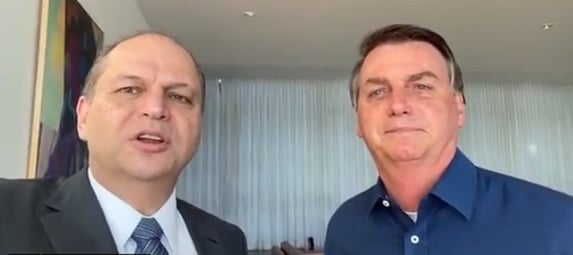 Qual é o significado do “silêncio sepulcral” no grupo do PP sobre Ricardo Barros