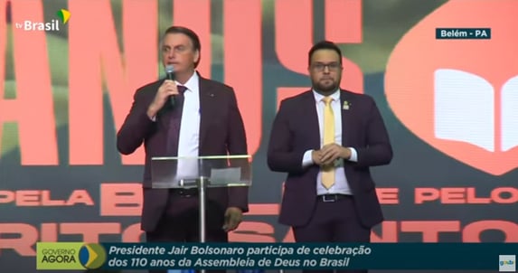 Bolsonaro usa TV Brasil novamente para agradar a evangélicos