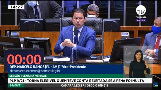 Urgente: Câmara aprova mais um golpe na Lei da Ficha Limpa