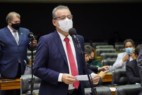 Emenda à nova Lei de Improbidade barra legalização do nepotismo