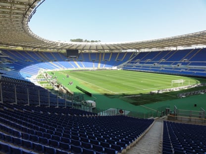 Bomba é encontrada em carro próximo a estádio da Eurocopa, diz prefeita de Roma