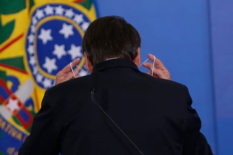 Saúde fala em caráter crítico da pandemia e planeja pedir R$ 3 bi ao Banco Mundial