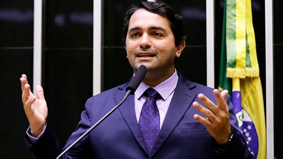 MP do Maranhão denuncia deputado Júnior Lourenço por desvios em prefeitura
