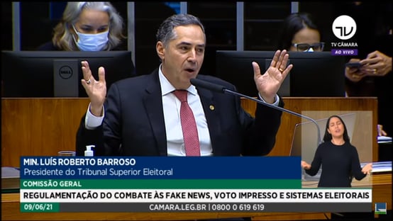 Ofícios mostram que Barroso foi convidado por deputados a debater voto impresso