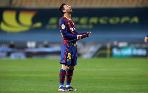 Barcelona anuncia saída de Messi