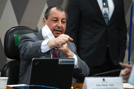 “Eu acuso quem defende tratamento precoce como política pública e acabou”, diz Aziz