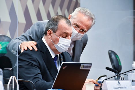 Renan deu tiro no pé