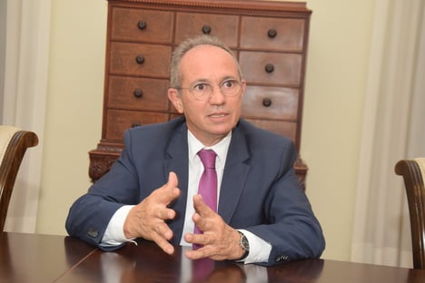 Contagem regressiva para a Terceira Via