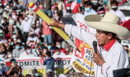 Castillo é declarado presidente do Peru mais de um mês após eleição