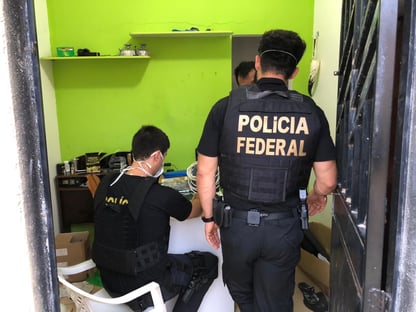 Bolsonaro indica recuo em reajuste diferenciado para policiais