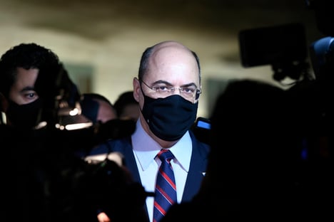 “Estamos vivendo um chavismo de extrema direita”, diz Witzel