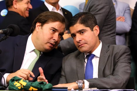 A ponte entre Maia e ACM Neto