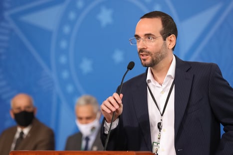 Meu crime é ter assessorado Bolsonaro, diz Arthur Weintraub