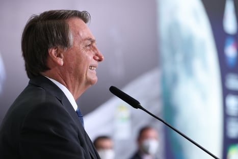 Bolsonaro, sobre voo da Azul: “Eu ia sair mesmo, porque meu avião era outro”