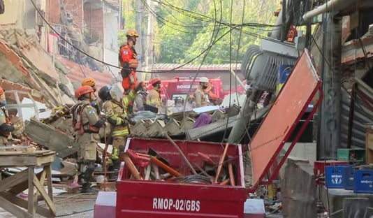 Bombeiros confirmam segunda morte no desabamento de prédio em Rio das Pedras