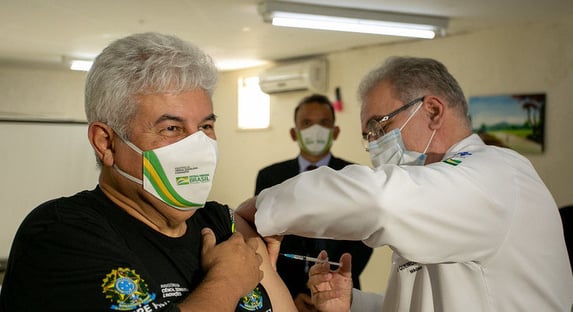 Queiroga vacina ministros Marcos Pontes e Gilson Machado