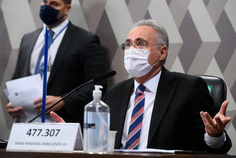 Renan se reúne com secretário especial da Receita Federal para discutir quebra de sigilos