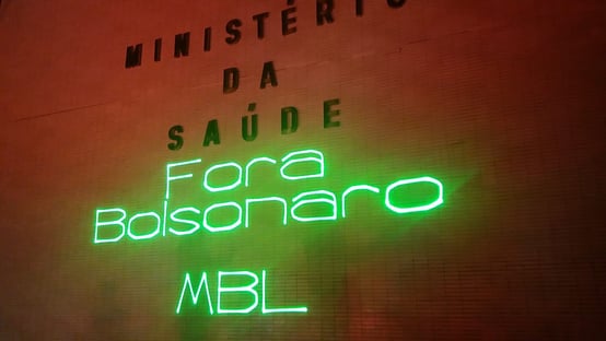 “Pedir o impeachment ou deixá-lo sangrar?”