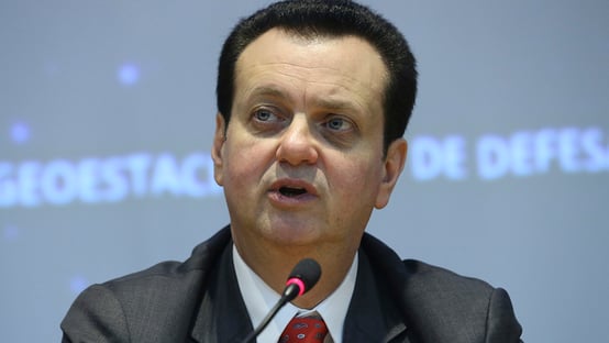 Se não for bravata, coitado do Brasil, diz Kassab, sobre ameaça a eleições
