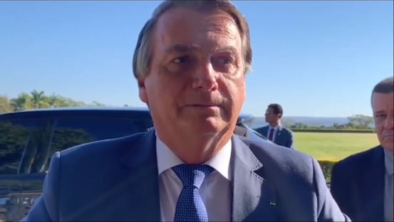 Uma semana após se reunir com Fux, Bolsonaro volta a falar em fraude nas eleições