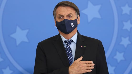 Bolsonaro diz que pediu para investigar suposta diferença de preço da Coronavac