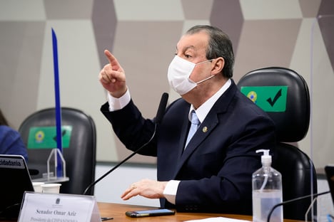 Aziz diz que Bolsonaro pode “chamar Temer para fazer nota de desculpas por causa de Barros”
