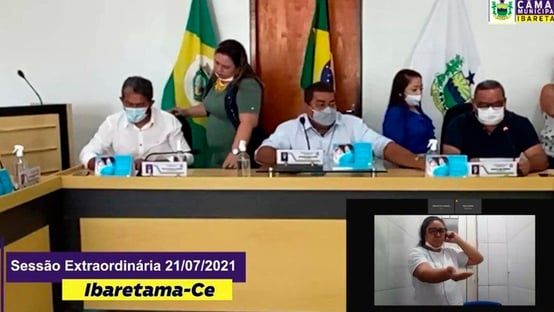 Acusada de participar de chacina, vereadora toma posse de dentro de presídio