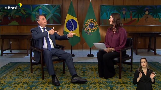 Bolsonaro diz que, entre cinco países, Brasil ficou em 5º lugar na pandemia