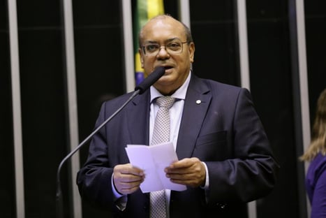 Depois de Aécio, outro deputado do PSDB deixa Comissão do Voto Impresso