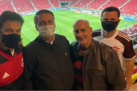 Após ser chutado da Casa Civil, Ramos posta foto com Bolsonaro