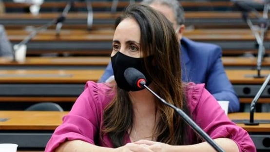PEC do Gilmar é “a sedimentação do revanchismo contra a Lava Jato”, diz deputada