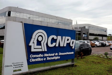 Lattes segue fora do ar; CNPq diz fazer uma série de testes