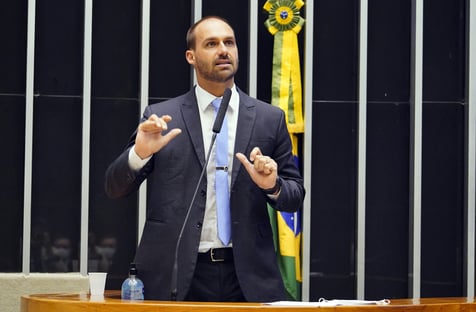 Ação de Eduardo Bolsonaro contra Kim Kataguiri vai para o STF