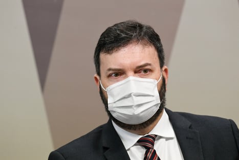 Coronel admite que levou Dominguetti para conhecer Roberto Dias em jantar