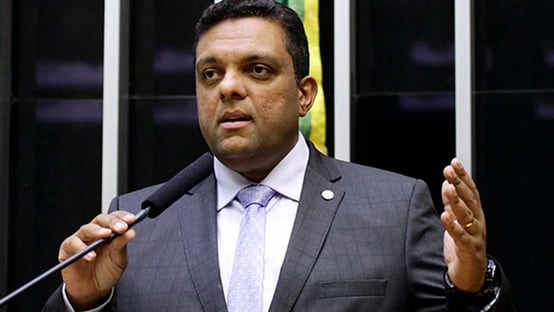 Leão que não ruge vira gatinho’, diz Otoni, alvo de Moraes