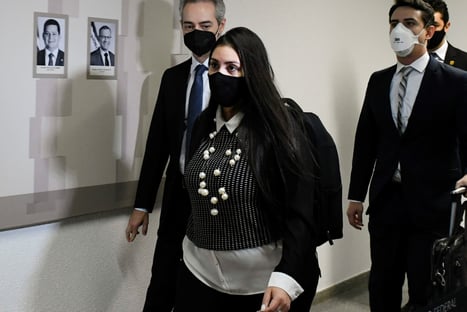 Advogada diz que médicos contrários ao “kit-Covid” perdiam plantões
