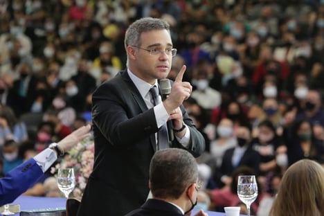 Quem é André Mendonça?