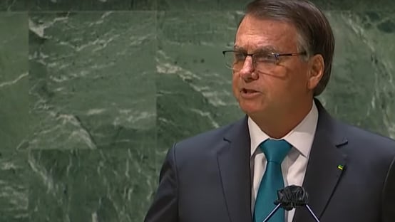 Bolsonaro agora fala que não há “caso concreto” de corrupção em seu governo