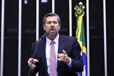 Deputado do PSDB fala em “maturidade dos candidatos”
