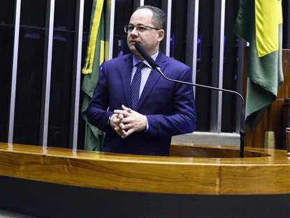Líder evangélico diz que Alcolumbre “não tem mais como protelar” indicação de Mendonça