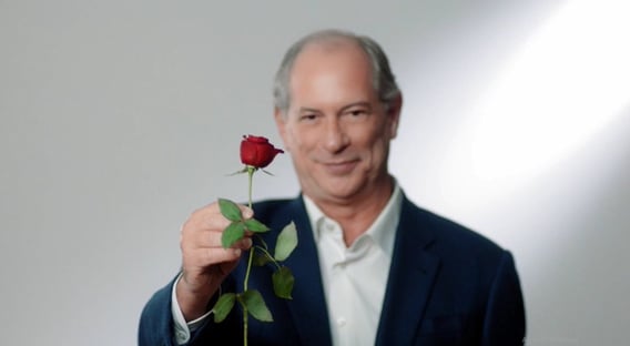 PDT no 12 de setembro: Trago esta rosa para te dar