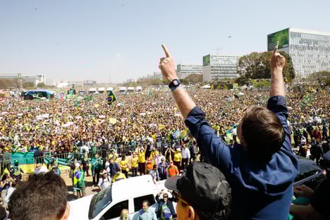 Popularidade de Bolsonaro nas redes desaba após carta de recuo