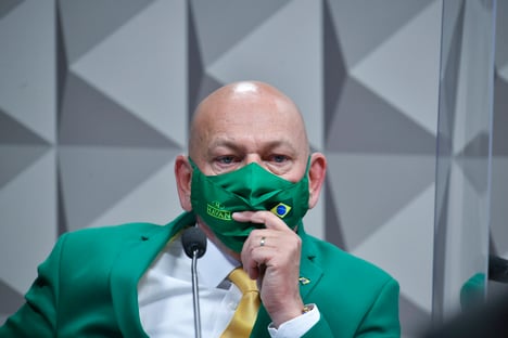 “Jamais financiei fake news”, diz Hang