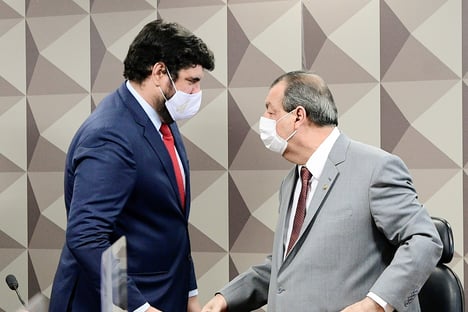 ‘Para pedir fechamento do STF é macho; na CPI, a conversa é outra, diz Aziz a Marconny Faria