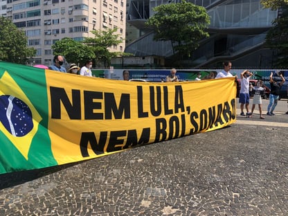 “As ideologias políticas lotearam as ideias do país”