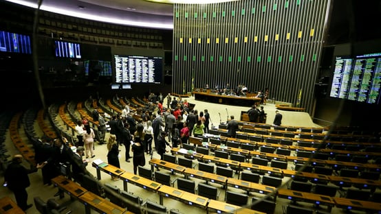 Saiba quais são os líderes que apoiaram a retomada da quarentena de juízes