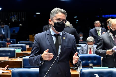 “A defesa do impeachment de Bolsonaro é absolutamente necessária”